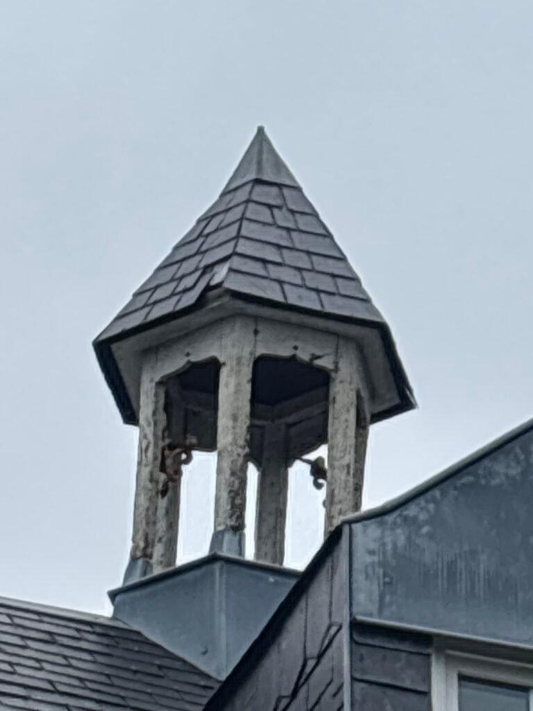 Rénovation de clocheton et toiture à Rouen